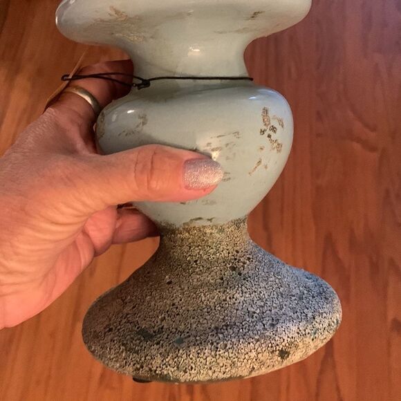 7" Blue Distressed Terracotta Pillar Candleholder. Heavy nice piece - Picture 8 of 10